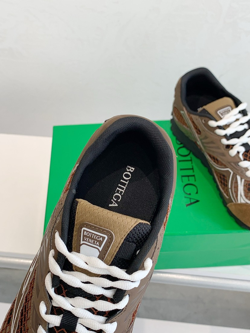 b0tte*a Ven*ta orbit sneaker