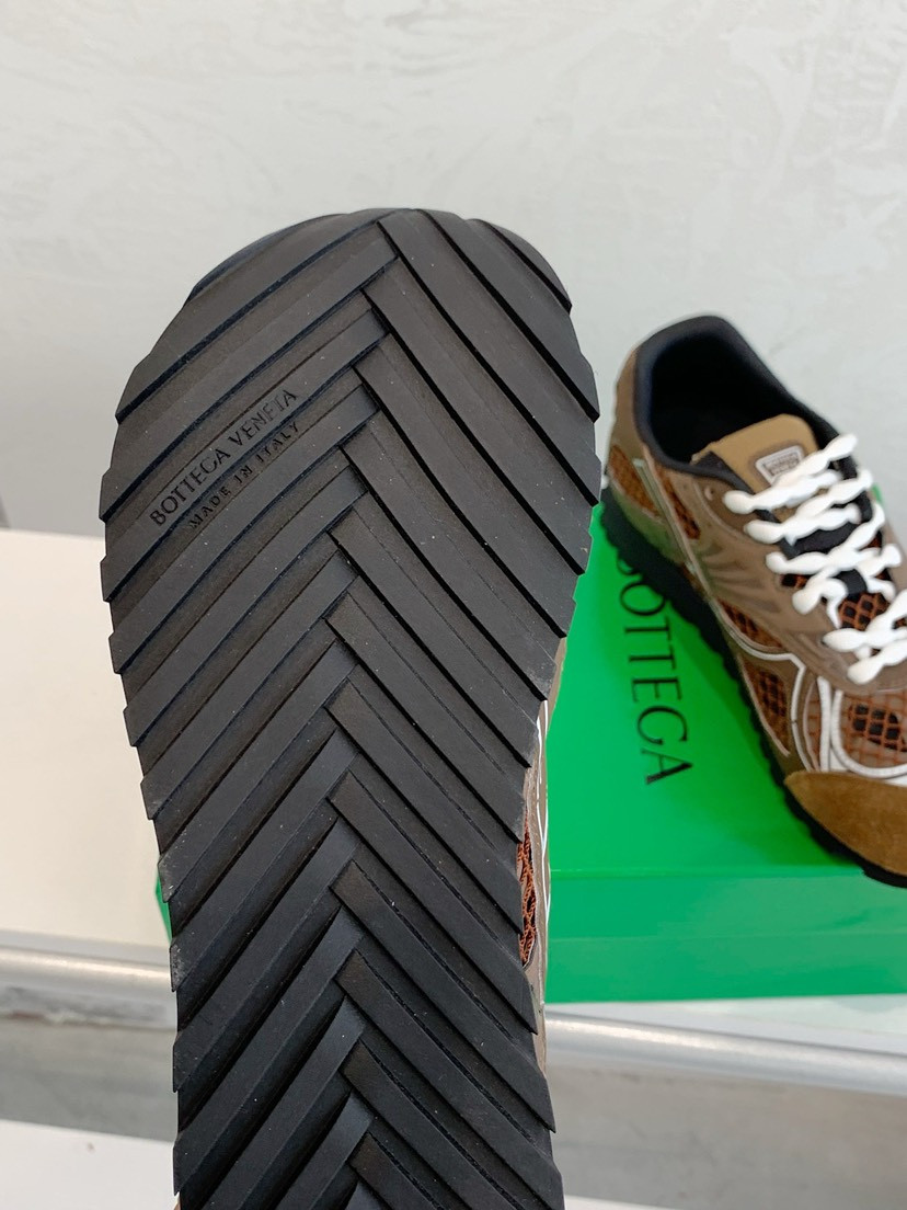 b0tte*a Ven*ta orbit sneaker