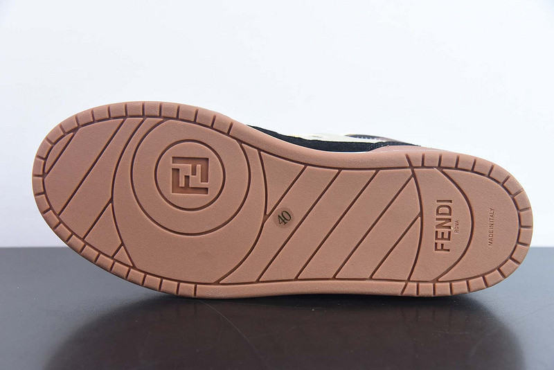 fen sneaker