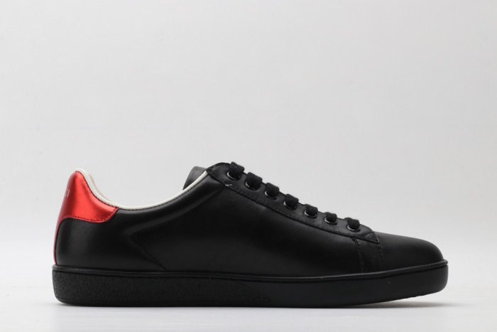 G*u*i low-top sneaker