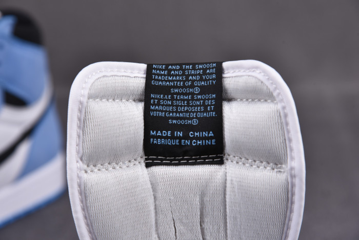 AIR JORDAN 1 RETRO HIGH WHITE UNIVERSITY BLUE BLACK 555088-134