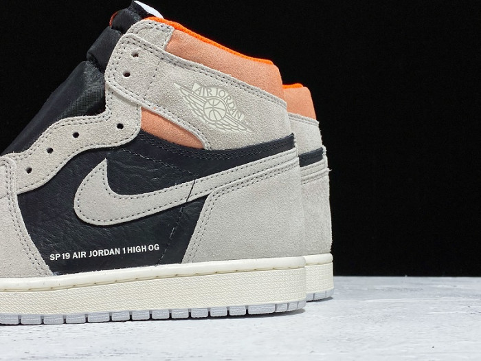Air Jordan 1 Retro High OG “Neutral Grey” 555088-018