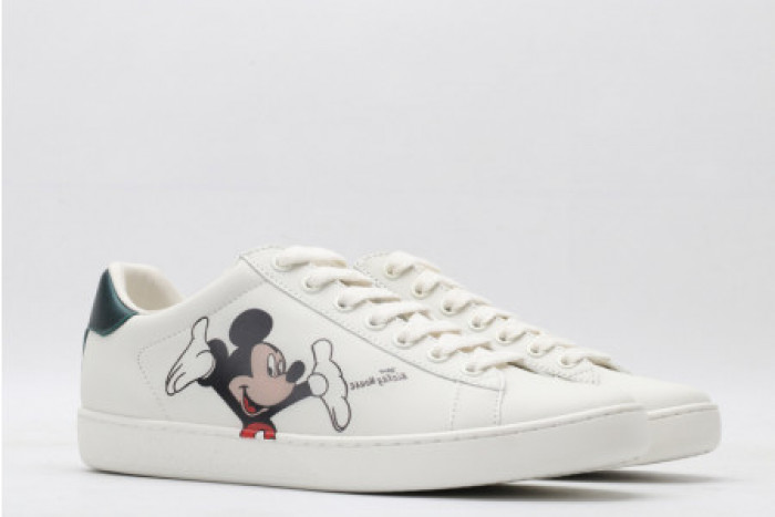 disney & G*u*i